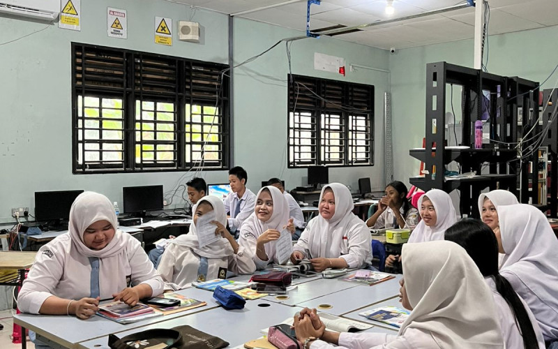 Lawan Candu, Selamatkan Generasi " Bersama Institut Kesehatan dan Teknologi Kartini Batam"